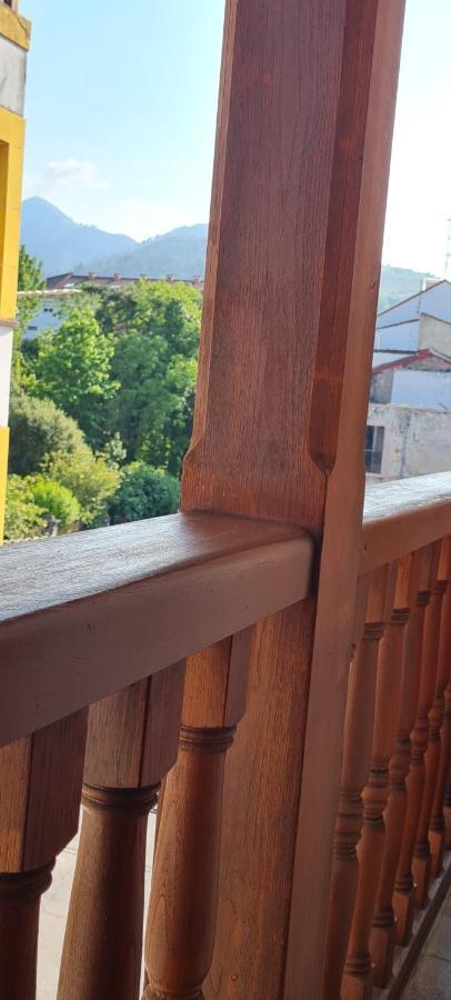 Onís Apartamentos El Pigazu מראה חיצוני תמונה