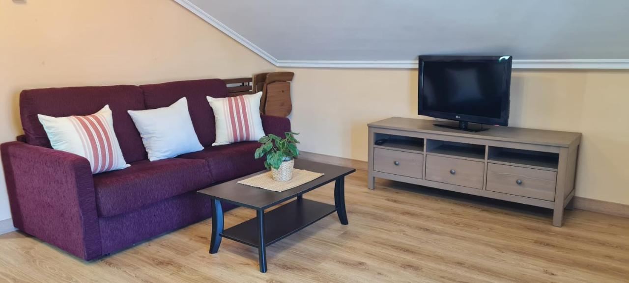 Onís Apartamentos El Pigazu מראה חיצוני תמונה