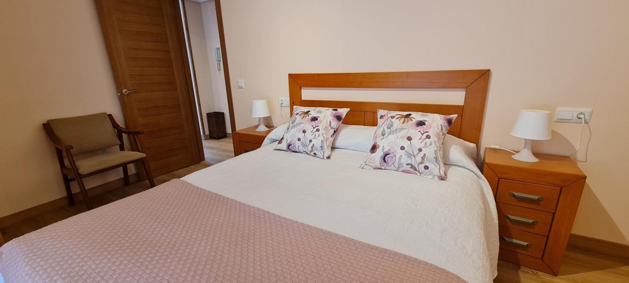 Onís Apartamentos El Pigazu מראה חיצוני תמונה